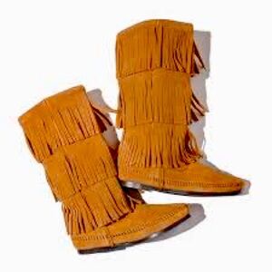 Minnetonka Brown Moccasin 3-Layer Fringe Boot Sz 8 Retail $114.95